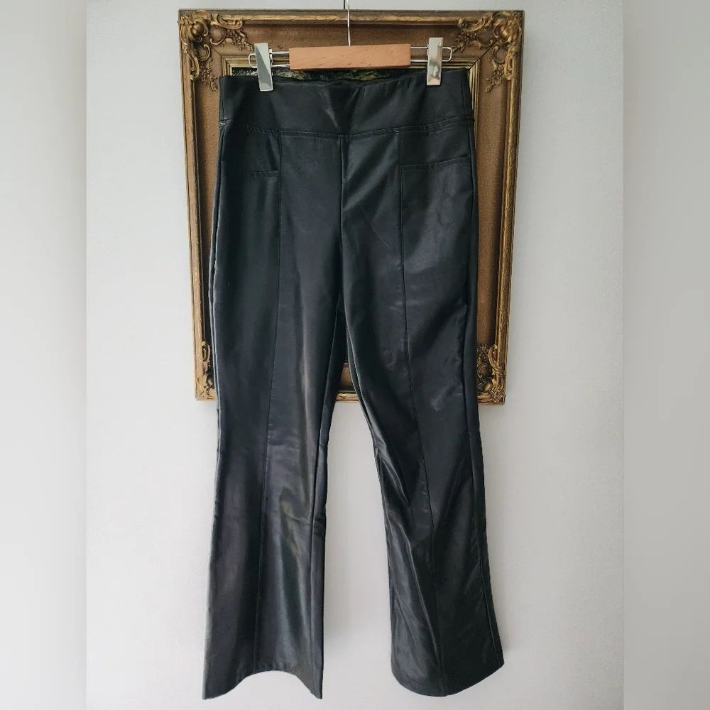 Badgley Mischka 4-way stretch faux leather pants - Picture 2 of 7
